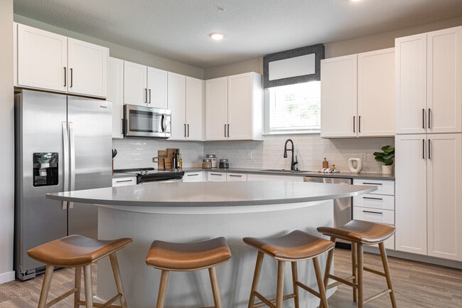 Harper Grove in Davenport, FL - Building Photo - Interior Photo