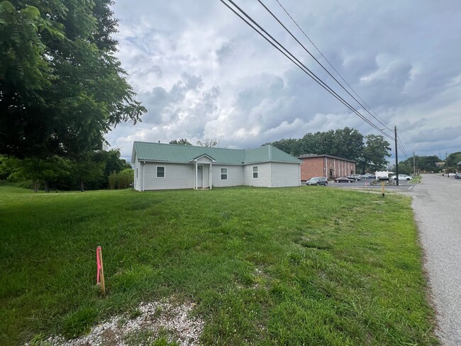 796 Triangle St in Blacksburg, VA - Foto de edificio - Building Photo