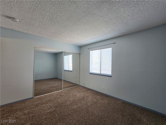 property at 3720 Snorkel Cir