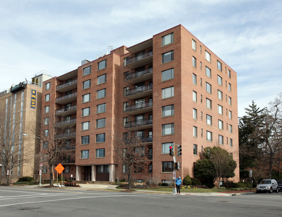 Chesterfield Apartments in Washington, DC - Building Photo