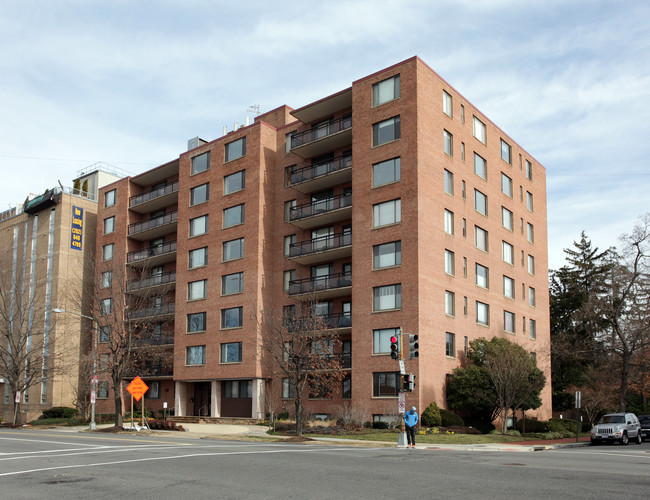 Chesterfield Apartments