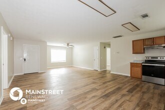 240 Elm Pl in Monroe, GA - Building Photo - Building Photo