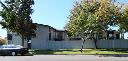 900 Broadway St in Fairfield, CA - Building Photo - Building Photo