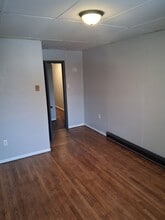 909 Mahantongo St in Pottsville, PA - Building Photo - Building Photo