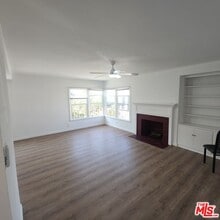 1012 S Sycamore Ave in Los Angeles, CA - Building Photo - Building Photo