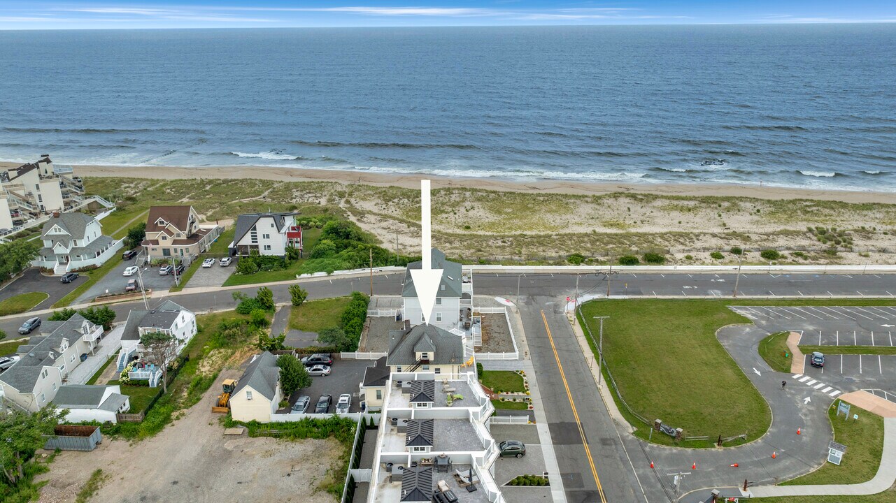 9 Atlantic Ave in Long Branch, NJ - Building Photo