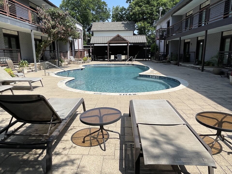 2722 Knight St in Dallas, TX - Building Photo