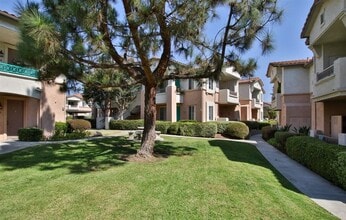 11416 Via Rancho San Diego in El Cajon, CA - Building Photo - Building Photo