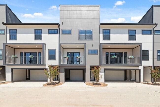 11923 N Hoa Sen Cir in Houston, TX - Building Photo - Building Photo