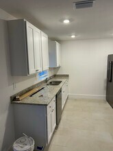 3632 Marion St in Ft. Myers, FL - Foto de edificio - Building Photo