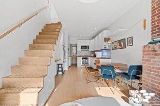 165 E 104th St in New York, NY - Building Photo - Building Photo