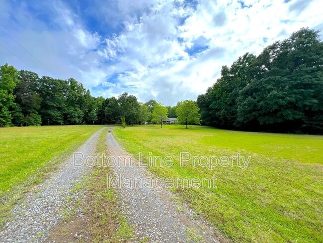 186 Niven Rd in Lancaster, SC - Building Photo - Building Photo