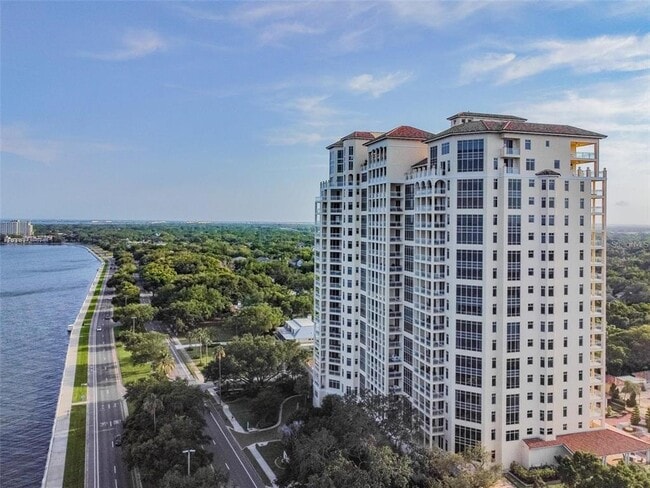property at 4201 Bayshore Blvd