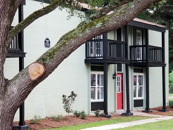 Oak Grove Place Apartments in Hattiesburg, MS - Building Photo