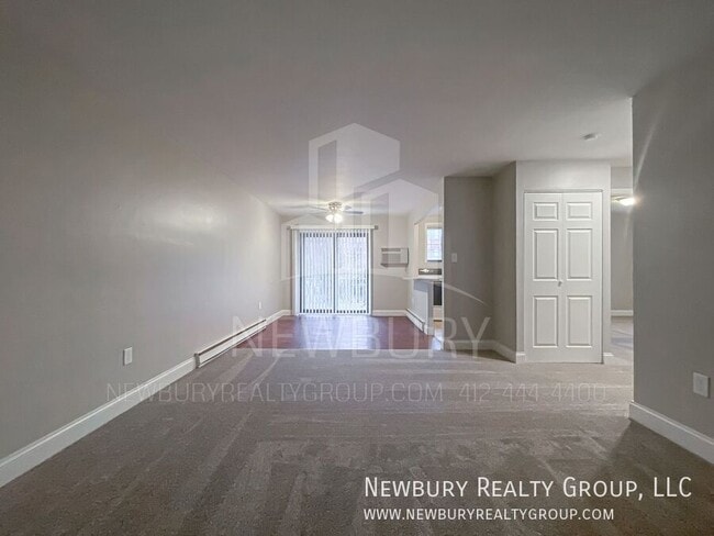 1459 Poplar St in Pittsburgh, PA - Building Photo - Building Photo