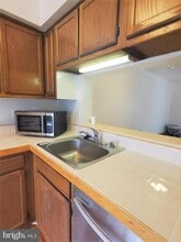8126 Cloverhurst Rd in Glen Burnie, MD - Building Photo - Building Photo