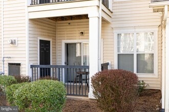 11355 Aristotle Dr in Fairfax, VA - Building Photo - Building Photo