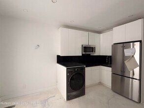 6137 Main St in Tannersville, NY - Building Photo - Building Photo