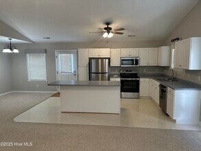 149 Sunset Dr in Cedar Point, NC - Building Photo - Building Photo