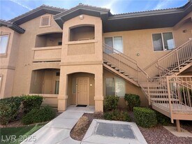 8985 S Durango Dr in Las Vegas, NV - Building Photo
