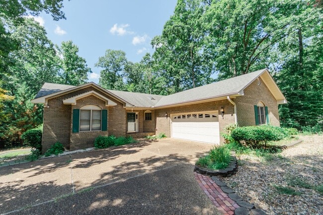 property at 6 Talana Ln
