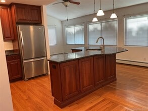 4 Hitchcock Ln in Farmingdale, NY - Building Photo - Building Photo