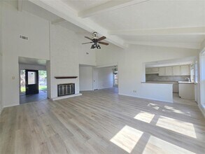 2946 Jenny Dr in Sugar Land, TX - Building Photo - Building Photo