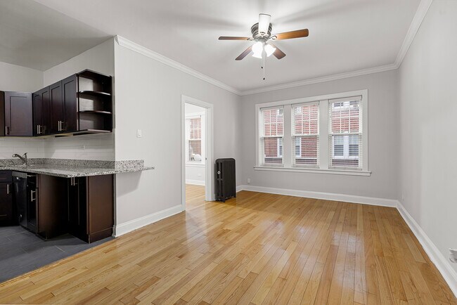 6110 N Winthrop Ave in Chicago, IL - Building Photo - Building Photo