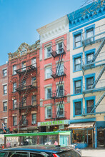 231 Sullivan St in New York, NY - Building Photo - Building Photo