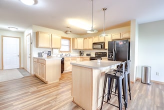 3530 McLaughlin Dr in Lincoln, NE - Building Photo - Building Photo