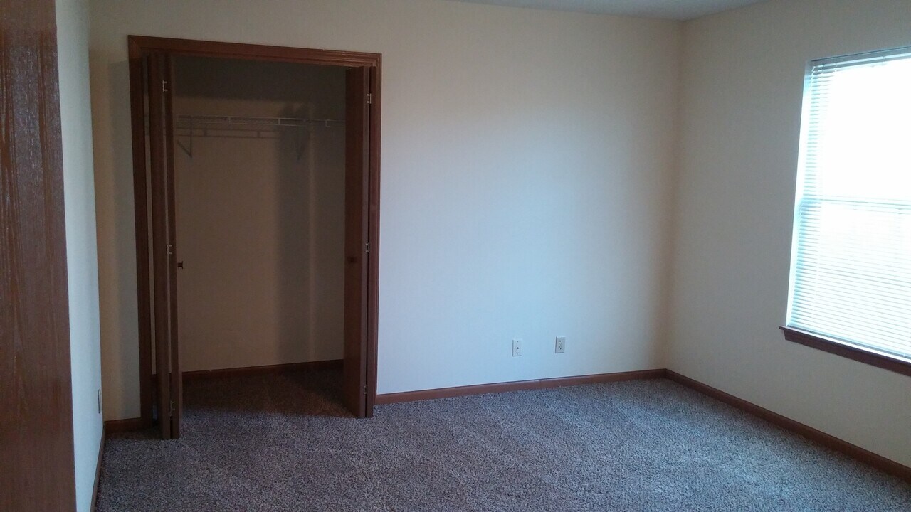 2365 Hopkins Dr in West Lafayette, IN - Building Photo