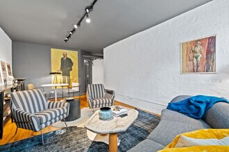 1520 W Berteau Ave in Chicago, IL - Building Photo - Building Photo