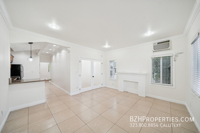 6680 De Longpre Ave in Los Angeles, CA - Building Photo - Building Photo