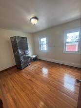 69 Gore St, Unit 2 in Cambridge, MA - Building Photo - Building Photo
