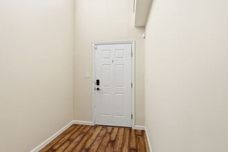 12212 Densmore Ct in Woodbridge, VA - Building Photo - Building Photo