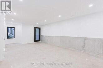 156 Dovercourt Rd in Toronto, ON - Building Photo - Building Photo