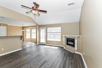 7079 Ireland Dr in Cordova, TN - Building Photo - Building Photo