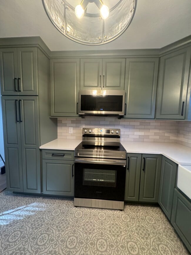 19021 2nd St NE in Lutz, FL - Building Photo - Building Photo