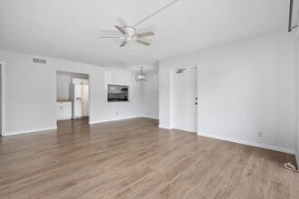 1605 SW Silver Pine Way in Palm City, FL - Building Photo - Building Photo