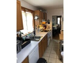 9 Willoughby St, Unit 1 in Boston, MA - Building Photo