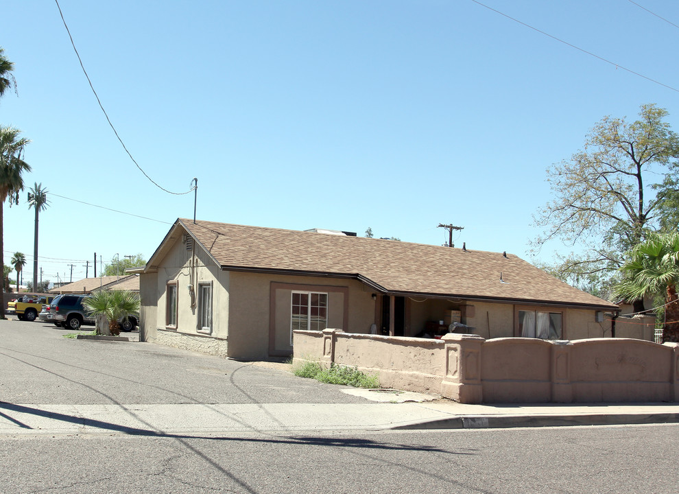 1631 E Yale St in Phoenix, AZ - Foto de edificio