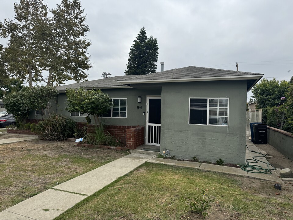 3802 W 116th St, Unit 3804 W 116th Street in Hawthorne, CA - Building Photo