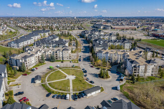 4000 Somervale Crt SW in Calgary, AB - Building Photo - Building Photo