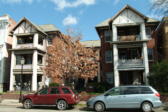 2902 Monument Ave in Richmond, VA - Building Photo - Building Photo