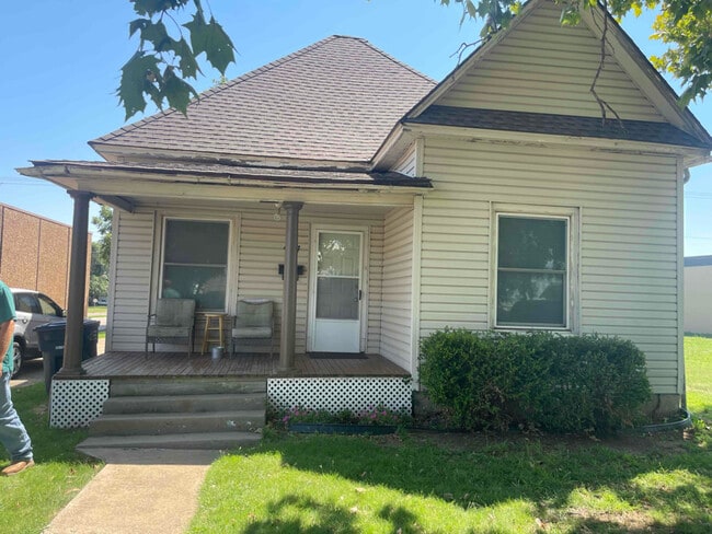 907 W Oklahoma Ave in Enid, OK - Building Photo - Building Photo