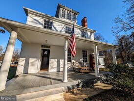 12601 Southern Maryland Blvd in Dunkirk, MD - Building Photo