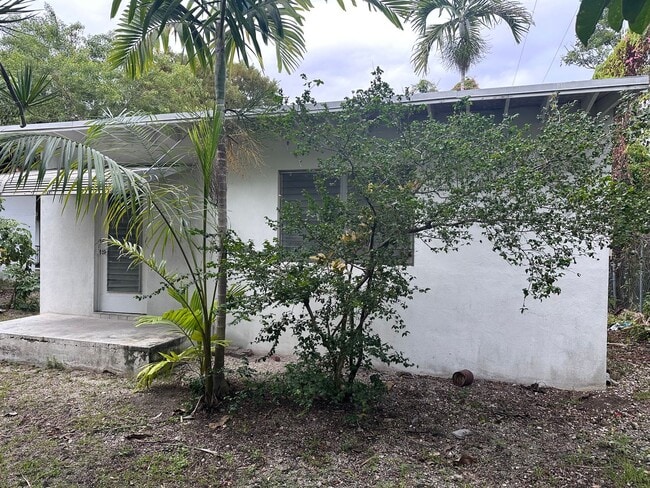 property at 415-465 SW 11th St