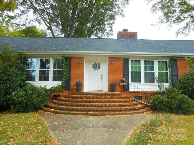 8917 Nottoway Dr in Charlotte, NC - Building Photo - Building Photo
