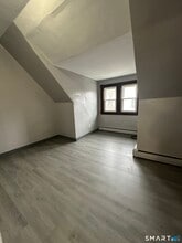 402-404-404 Sigourney St in Hartford, CT - Building Photo - Building Photo