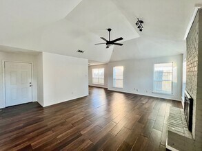 16039 Bear Hill Dr in Houston, TX - Building Photo - Building Photo